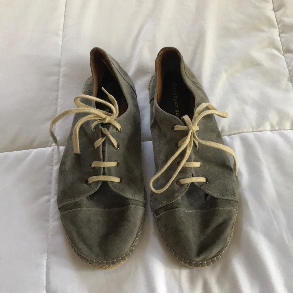 Casual shoes